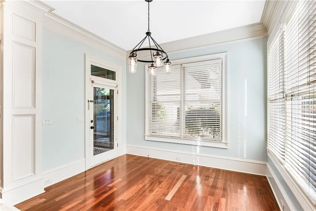 60 W Belle Isle Road, Sandy Springs, Georgia 30342, 4 Bedrooms Bedrooms, ,4 BathroomsBathrooms,Residential,Sold,60 W Belle Isle Road,6960716