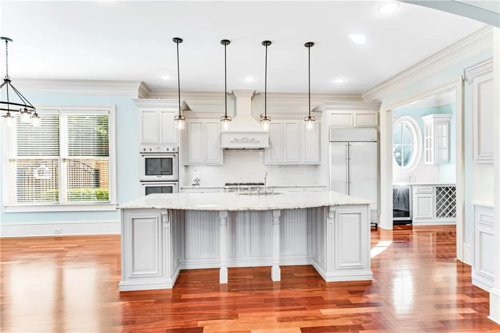 60 W Belle Isle Road, Sandy Springs, Georgia 30342, 4 Bedrooms Bedrooms, ,4 BathroomsBathrooms,Residential,Sold,60 W Belle Isle Road,6960716