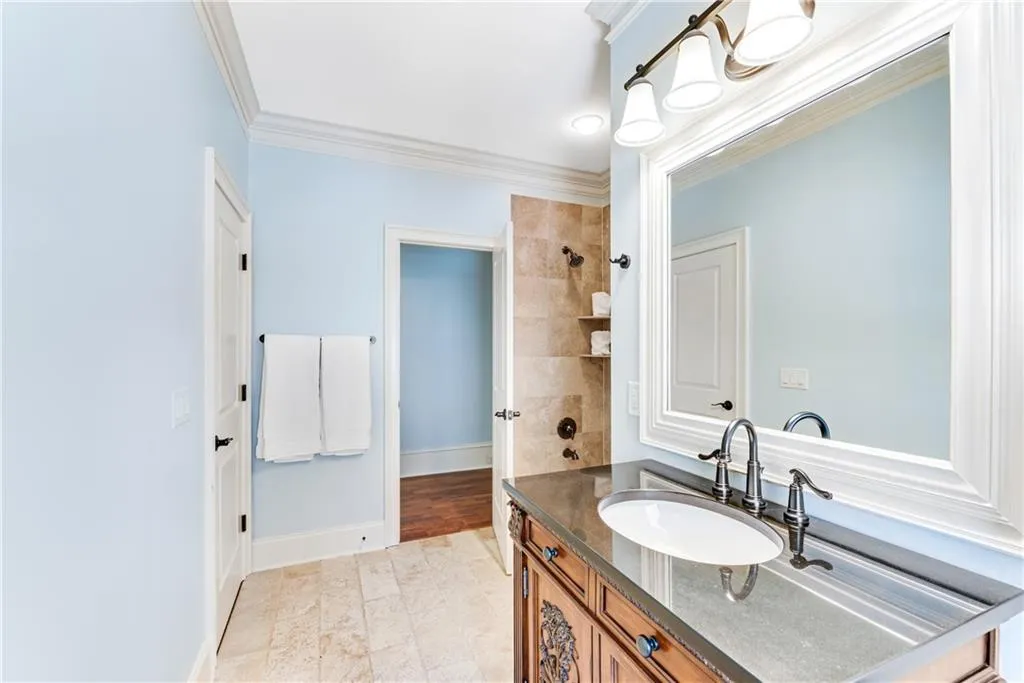 60 W Belle Isle Road, Sandy Springs, Georgia 30342, 4 Bedrooms Bedrooms, ,4 BathroomsBathrooms,Residential,Sold,60 W Belle Isle Road,6960716