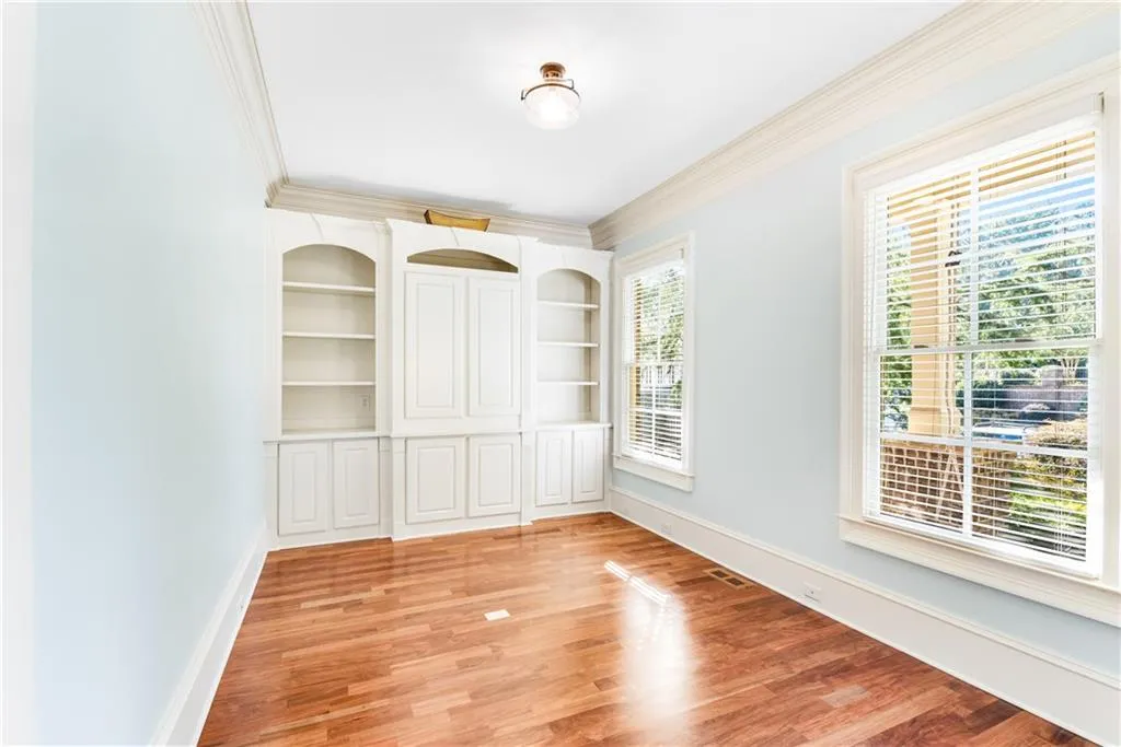 60 W Belle Isle Road, Sandy Springs, Georgia 30342, 4 Bedrooms Bedrooms, ,4 BathroomsBathrooms,Residential,Sold,60 W Belle Isle Road,6960716