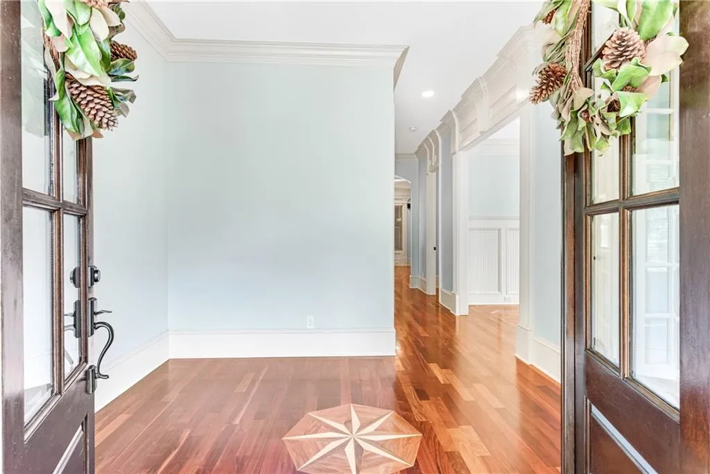 60 W Belle Isle Road, Sandy Springs, Georgia 30342, 4 Bedrooms Bedrooms, ,4 BathroomsBathrooms,Residential,Sold,60 W Belle Isle Road,6960716