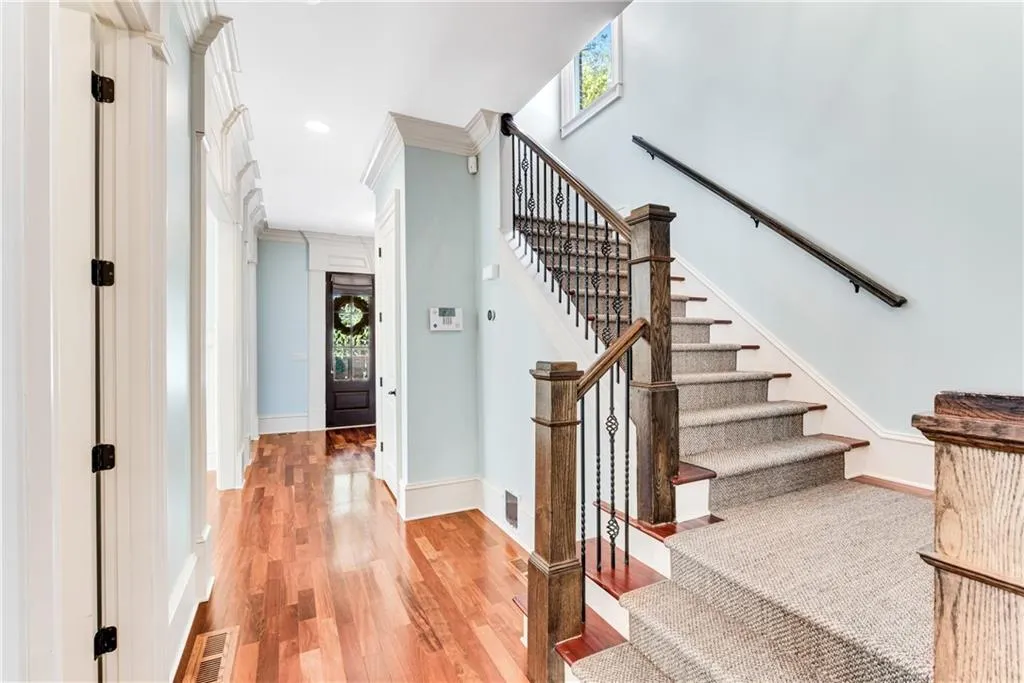 60 W Belle Isle Road, Sandy Springs, Georgia 30342, 4 Bedrooms Bedrooms, ,4 BathroomsBathrooms,Residential,Sold,60 W Belle Isle Road,6960716