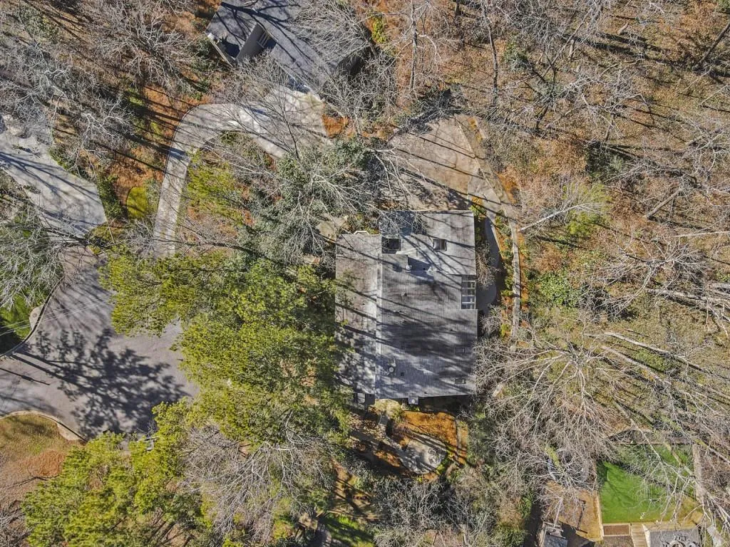 300 Idlewood Court, Sandy Springs, Georgia 30327, 4 Bedrooms Bedrooms, ,3 BathroomsBathrooms,Residential,Sold,300 Idlewood Court,6841303