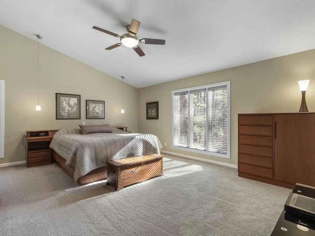 300 Idlewood Court, Sandy Springs, Georgia 30327, 4 Bedrooms Bedrooms, ,3 BathroomsBathrooms,Residential,Sold,300 Idlewood Court,6841303