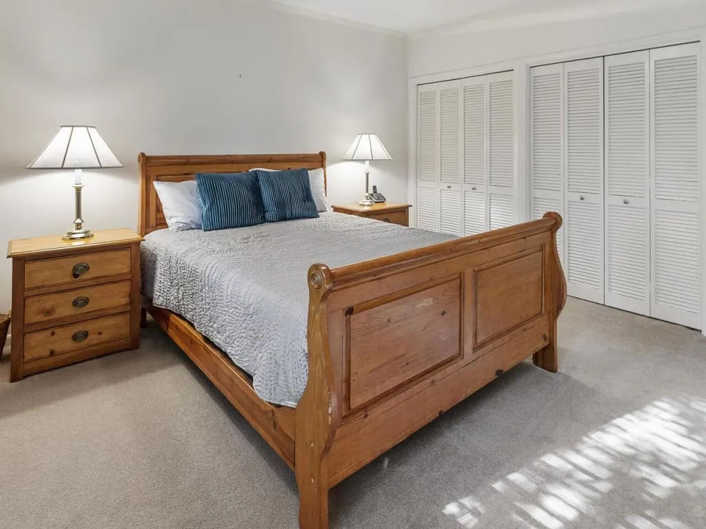 300 Idlewood Court, Sandy Springs, Georgia 30327, 4 Bedrooms Bedrooms, ,3 BathroomsBathrooms,Residential,Sold,300 Idlewood Court,6841303