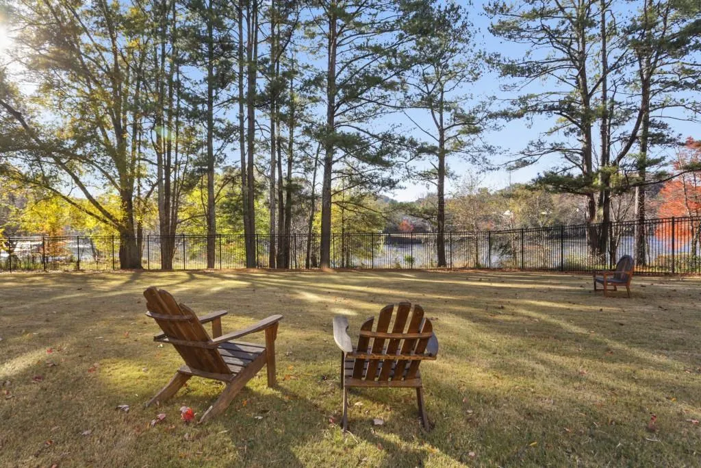 200 River Vista Drive Unit 724, Atlanta, Georgia 30339, 2 Bedrooms Bedrooms, ,2 BathroomsBathrooms,Residential,Sold,200 River Vista Drive Unit 724,6107302