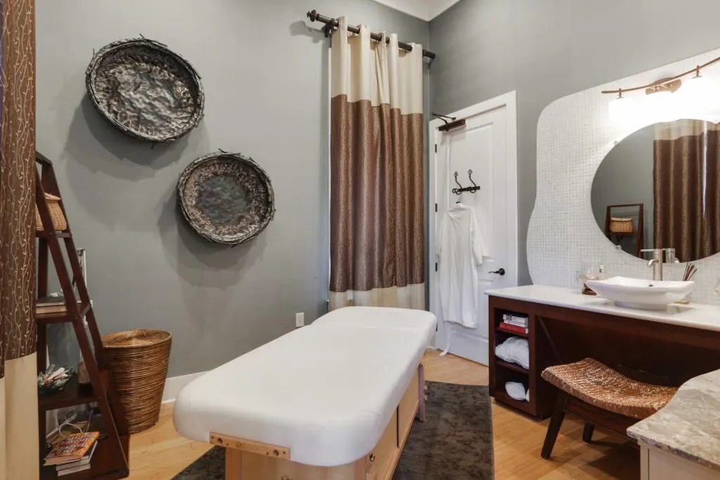 200 River Vista Drive Unit 724, Atlanta, Georgia 30339, 2 Bedrooms Bedrooms, ,2 BathroomsBathrooms,Residential,Sold,200 River Vista Drive Unit 724,6107302