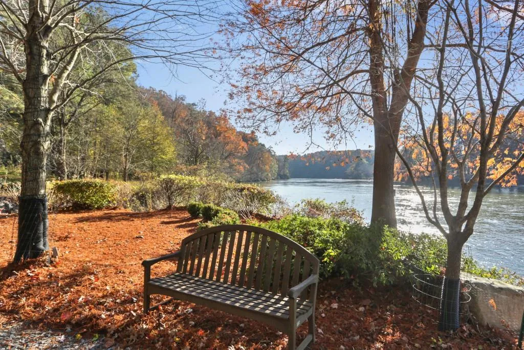 200 River Vista Drive Unit 724, Atlanta, Georgia 30339, 2 Bedrooms Bedrooms, ,2 BathroomsBathrooms,Residential,Sold,200 River Vista Drive Unit 724,6107302