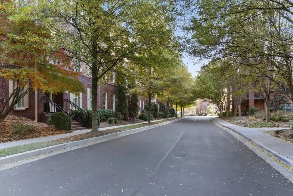 200 River Vista Drive Unit 724, Atlanta, Georgia 30339, 2 Bedrooms Bedrooms, ,2 BathroomsBathrooms,Residential,Sold,200 River Vista Drive Unit 724,6107302