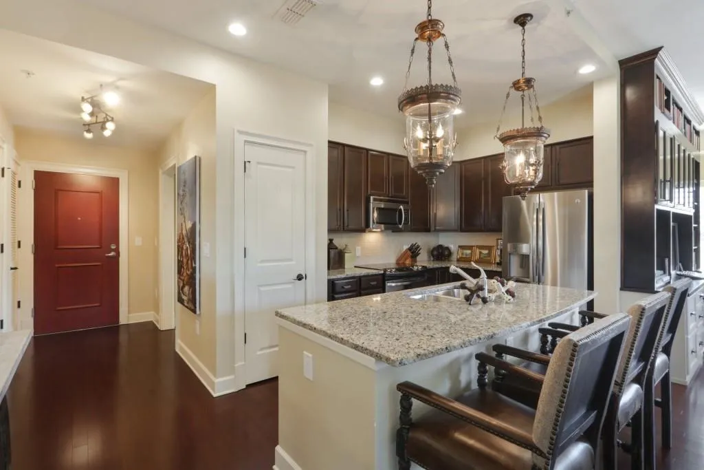 200 River Vista Drive Unit 724, Atlanta, Georgia 30339, 2 Bedrooms Bedrooms, ,2 BathroomsBathrooms,Residential,Sold,200 River Vista Drive Unit 724,6107302