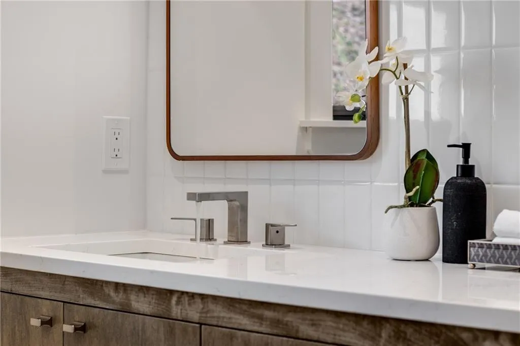 110 Maryeanna Drive, Atlanta, Georgia 30342, 4 Bedrooms Bedrooms, ,3 BathroomsBathrooms,Residential,Sold,110 Maryeanna Drive,7511690