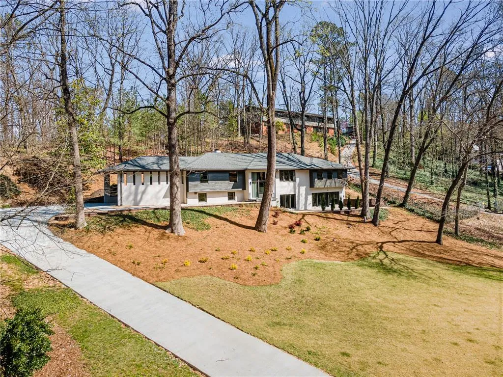 110 Maryeanna Drive, Atlanta, Georgia 30342, 4 Bedrooms Bedrooms, ,3 BathroomsBathrooms,Residential,Sold,110 Maryeanna Drive,7511690