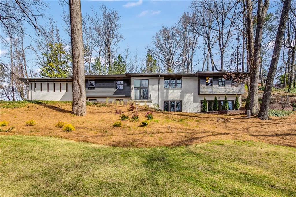 110 Maryeanna Drive, Atlanta, Georgia 30342, 4 Bedrooms Bedrooms, ,3 BathroomsBathrooms,Residential,Sold,110 Maryeanna Drive,7511690