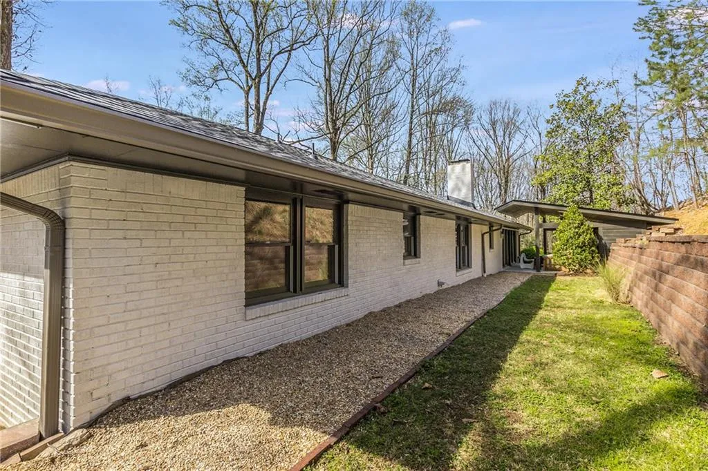 110 Maryeanna Drive, Atlanta, Georgia 30342, 4 Bedrooms Bedrooms, ,3 BathroomsBathrooms,Residential,Sold,110 Maryeanna Drive,7511690