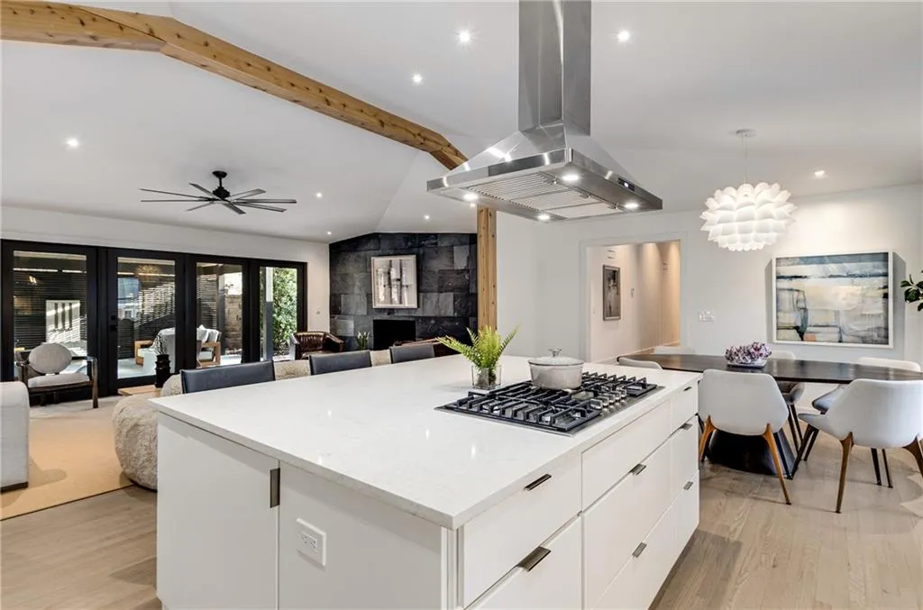 110 Maryeanna Drive, Atlanta, Georgia 30342, 4 Bedrooms Bedrooms, ,3 BathroomsBathrooms,Residential,Sold,110 Maryeanna Drive,7511690