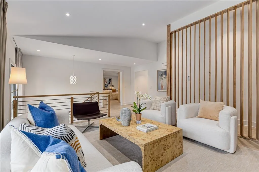 Living or formal dining area