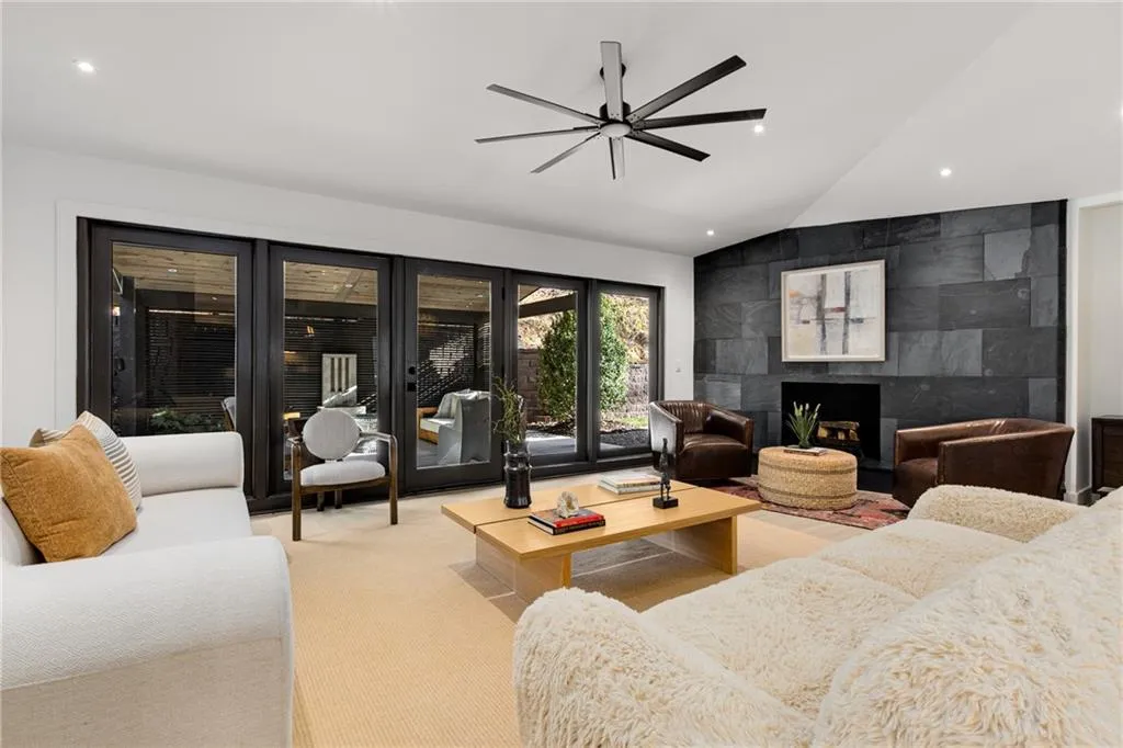 110 Maryeanna Drive, Atlanta, Georgia 30342, 4 Bedrooms Bedrooms, ,3 BathroomsBathrooms,Residential,Sold,110 Maryeanna Drive,7511690