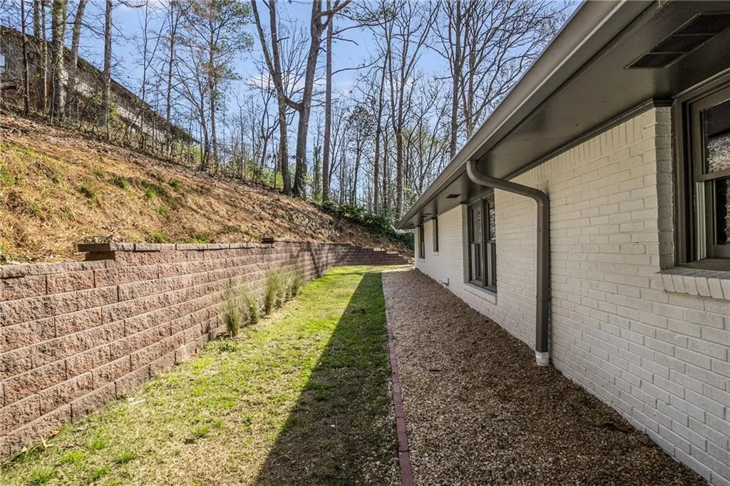 110 Maryeanna Drive, Atlanta, Georgia 30342, 4 Bedrooms Bedrooms, ,3 BathroomsBathrooms,Residential,Sold,110 Maryeanna Drive,7511690