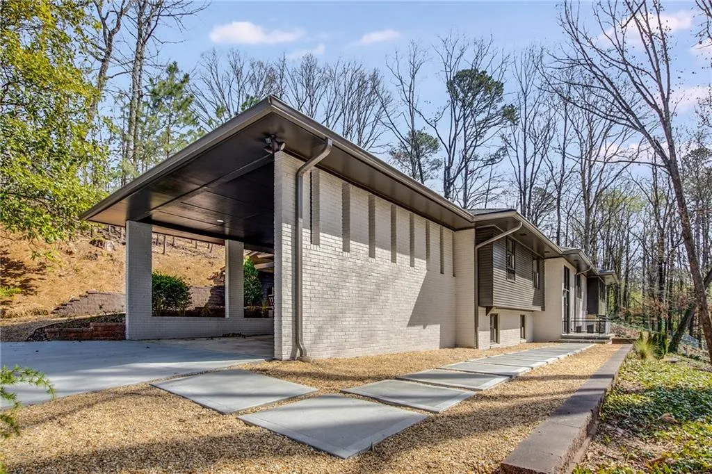 110 Maryeanna Drive, Atlanta, Georgia 30342, 4 Bedrooms Bedrooms, ,3 BathroomsBathrooms,Residential,Sold,110 Maryeanna Drive,7511690