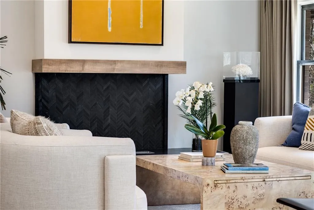 110 Maryeanna Drive, Atlanta, Georgia 30342, 4 Bedrooms Bedrooms, ,3 BathroomsBathrooms,Residential,Sold,110 Maryeanna Drive,7511690