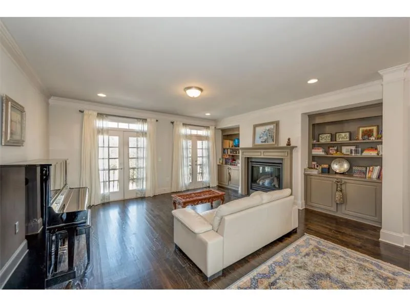 937 Canterbury Lane Ne, Atlanta, Georgia 30324, 4 Bedrooms Bedrooms, ,3 BathroomsBathrooms,Residential,Sold,937 Canterbury Lane Ne,5806217