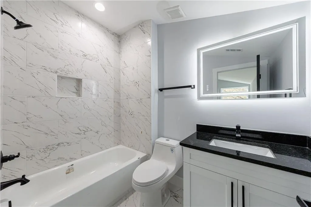 676 S Grand Avenue Nw, Atlanta, Georgia 30318, 3 Bedrooms Bedrooms, ,3 BathroomsBathrooms,Residential,For Sale,676 S Grand Avenue Nw,7617997