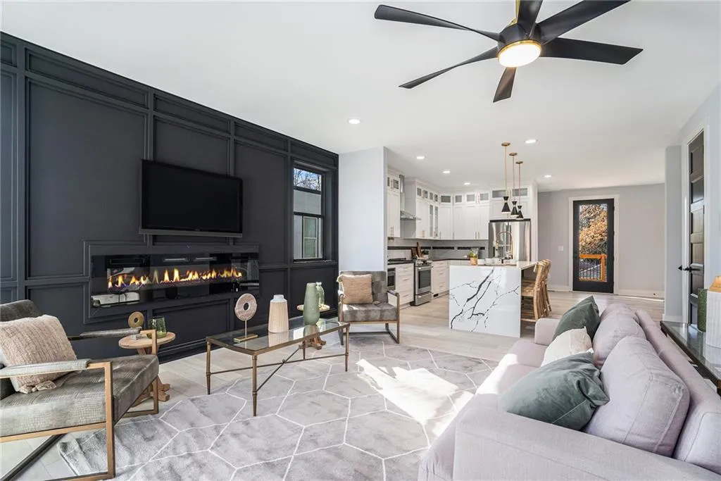 676 S Grand Avenue Nw, Atlanta, Georgia 30318, 3 Bedrooms Bedrooms, ,3 BathroomsBathrooms,Residential,For Sale,676 S Grand Avenue Nw,7617997