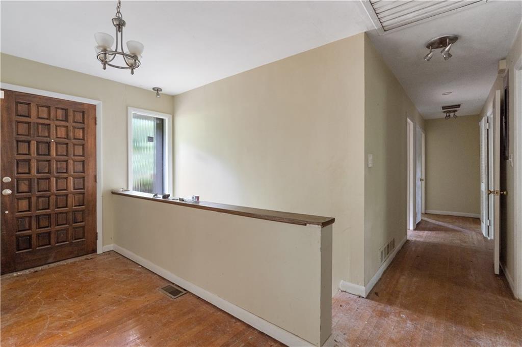 4955 Powers Ferry Road, Sandy Springs, Georgia 30327, 5 Bedrooms Bedrooms, ,3 BathroomsBathrooms,Residential,Sold,4955 Powers Ferry Road,7241898