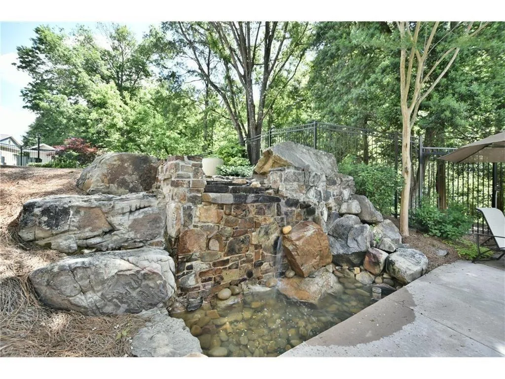 200 River Vista Drive Unit 443, Atlanta, Georgia 30339, 2 Bedrooms Bedrooms, ,2 BathroomsBathrooms,Residential,Sold,200 River Vista Drive Unit 443,6991312