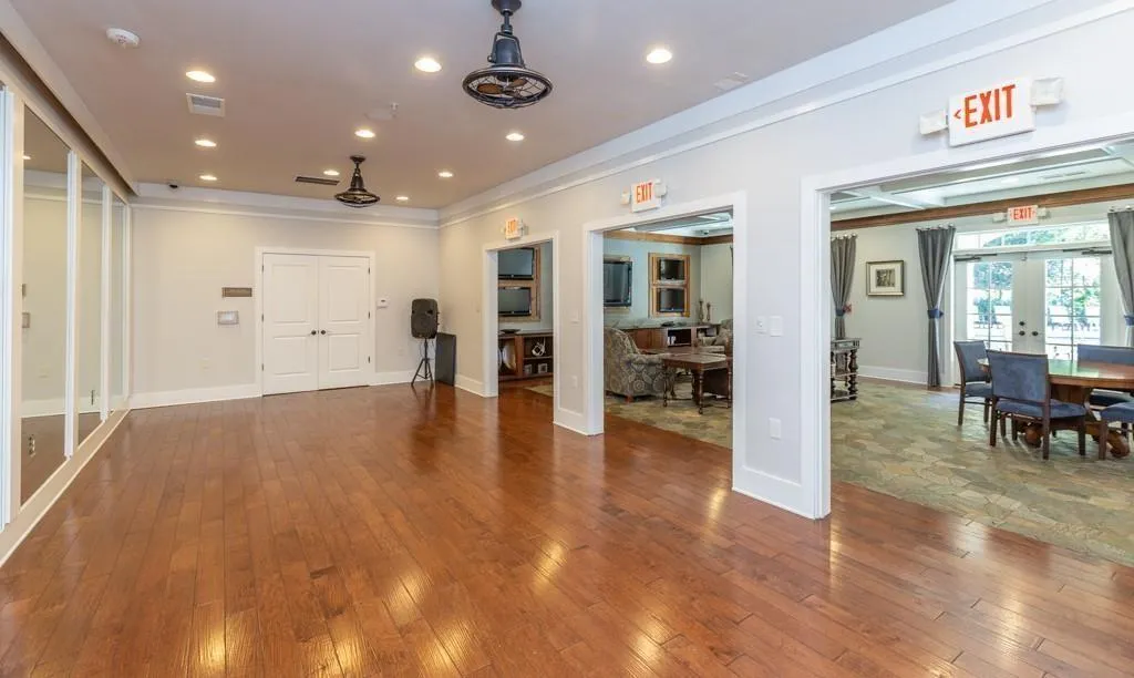200 River Vista Drive Unit 443, Atlanta, Georgia 30339, 2 Bedrooms Bedrooms, ,2 BathroomsBathrooms,Residential,Sold,200 River Vista Drive Unit 443,6991312