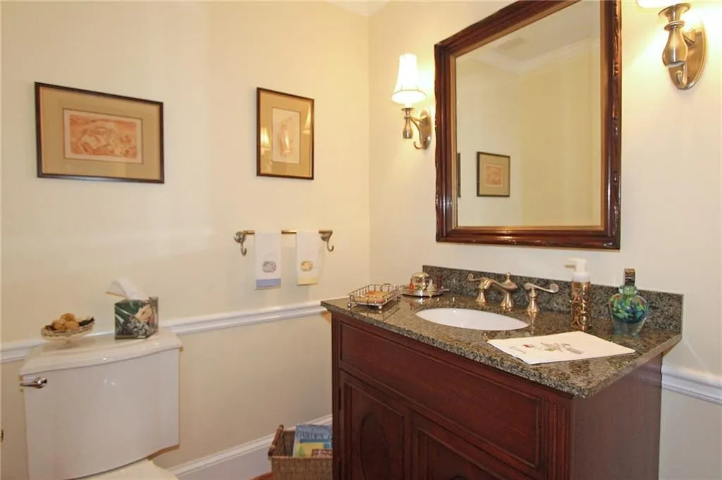 760 Old Creek Trail, Sandy Springs, Georgia 30328, 5 Bedrooms Bedrooms, ,6 BathroomsBathrooms,Residential,Sold,760 Old Creek Trail,5775801