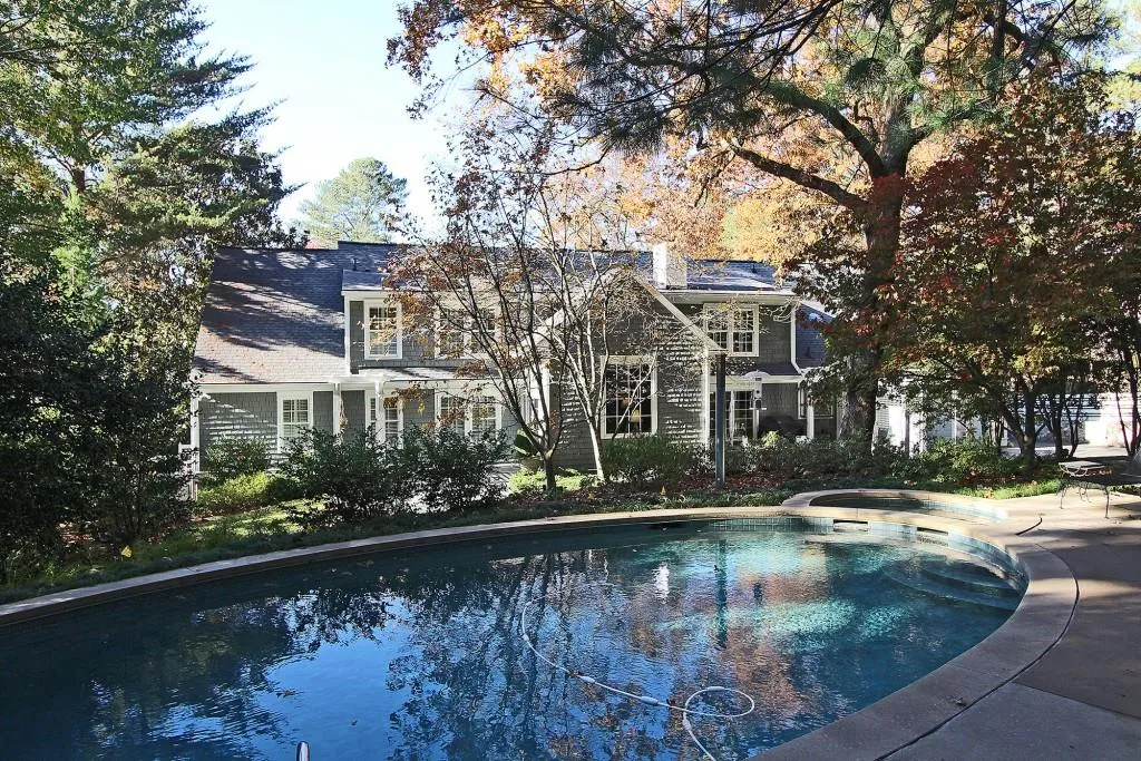 760 Old Creek Trail, Sandy Springs, Georgia 30328, 5 Bedrooms Bedrooms, ,6 BathroomsBathrooms,Residential,Sold,760 Old Creek Trail,5775801