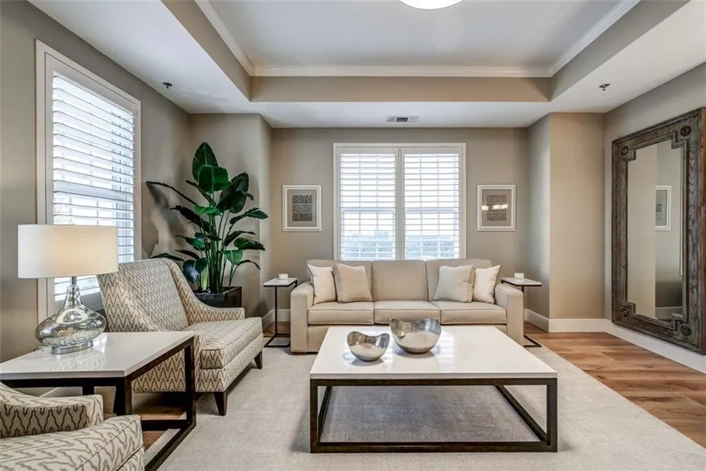 325 E Paces Ferry Road Ne Unit 1511, Atlanta, Georgia 30305, 2 Bedrooms Bedrooms, ,2 BathroomsBathrooms,Residential,Sold,325 E Paces Ferry Road Ne Unit 1511,5941043