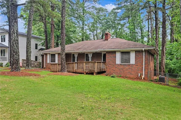 424 E Pharr Road, Decatur, Georgia 30030