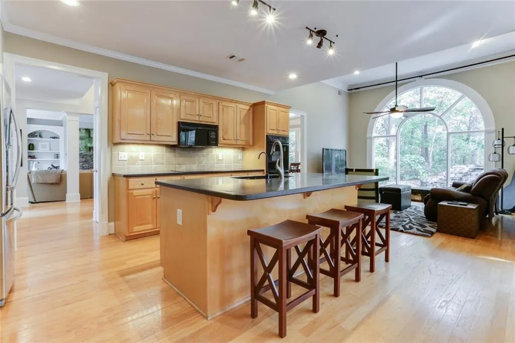130 Belvedere Court, Sandy Springs, Georgia 30350, 5 Bedrooms Bedrooms, ,4 BathroomsBathrooms,Residential,Sold,130 Belvedere Court,5766795
