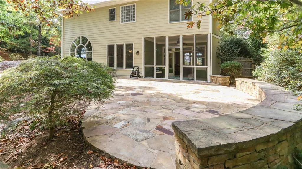 130 Belvedere Court, Sandy Springs, Georgia 30350, 5 Bedrooms Bedrooms, ,4 BathroomsBathrooms,Residential,Sold,130 Belvedere Court,5766795