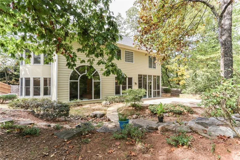 130 Belvedere Court, Sandy Springs, Georgia 30350, 5 Bedrooms Bedrooms, ,4 BathroomsBathrooms,Residential,Sold,130 Belvedere Court,5766795