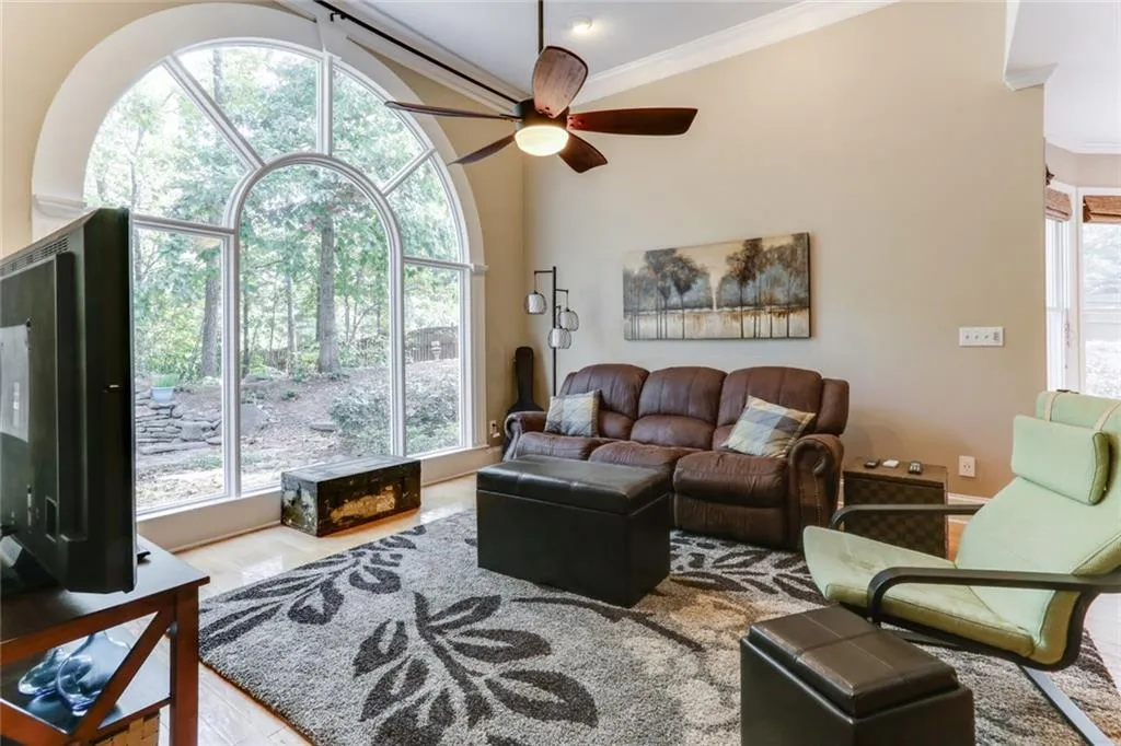 130 Belvedere Court, Sandy Springs, Georgia 30350, 5 Bedrooms Bedrooms, ,4 BathroomsBathrooms,Residential,Sold,130 Belvedere Court,5766795