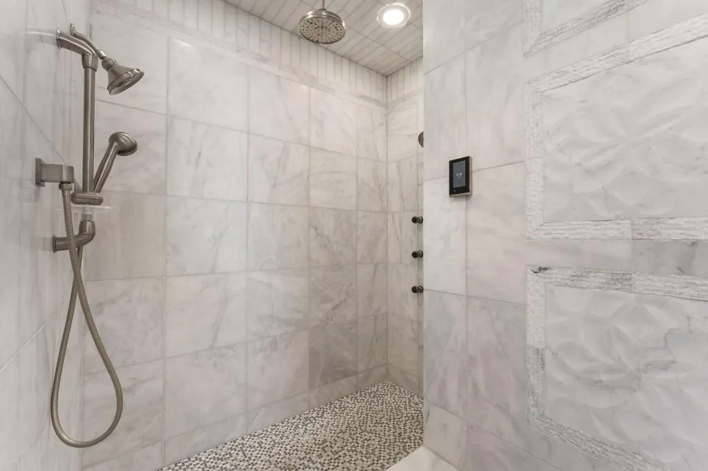 439 Tara Trail, Sandy Springs, Georgia 30327, 8 Bedrooms Bedrooms, ,9 BathroomsBathrooms,Residential,For Sale,439 Tara Trail,7736187