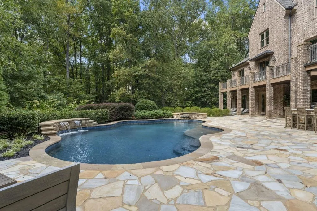 439 Tara Trail, Sandy Springs, Georgia 30327, 8 Bedrooms Bedrooms, ,9 BathroomsBathrooms,Residential,For Sale,439 Tara Trail,7736187