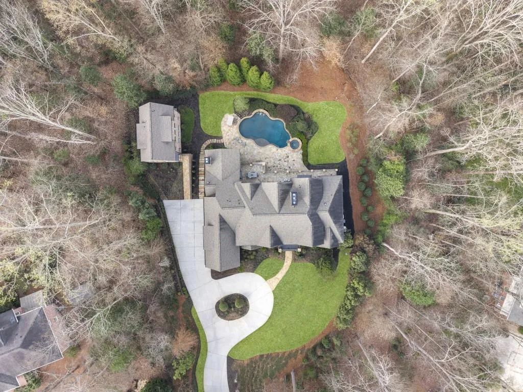 439 Tara Trail, Sandy Springs, Georgia 30327, 8 Bedrooms Bedrooms, ,9 BathroomsBathrooms,Residential,For Sale,439 Tara Trail,7736187