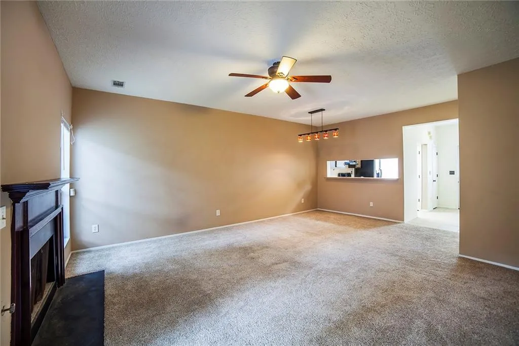 910 Wedgewood Way, Sandy Springs, Georgia 30350, 2 Bedrooms Bedrooms, ,2 BathroomsBathrooms,Residential,Sold,910 Wedgewood Way,5859135