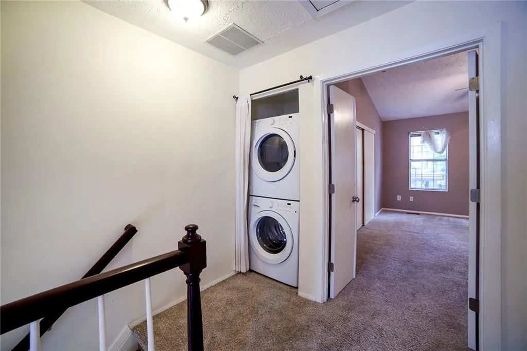 910 Wedgewood Way, Sandy Springs, Georgia 30350, 2 Bedrooms Bedrooms, ,2 BathroomsBathrooms,Residential,Sold,910 Wedgewood Way,5859135