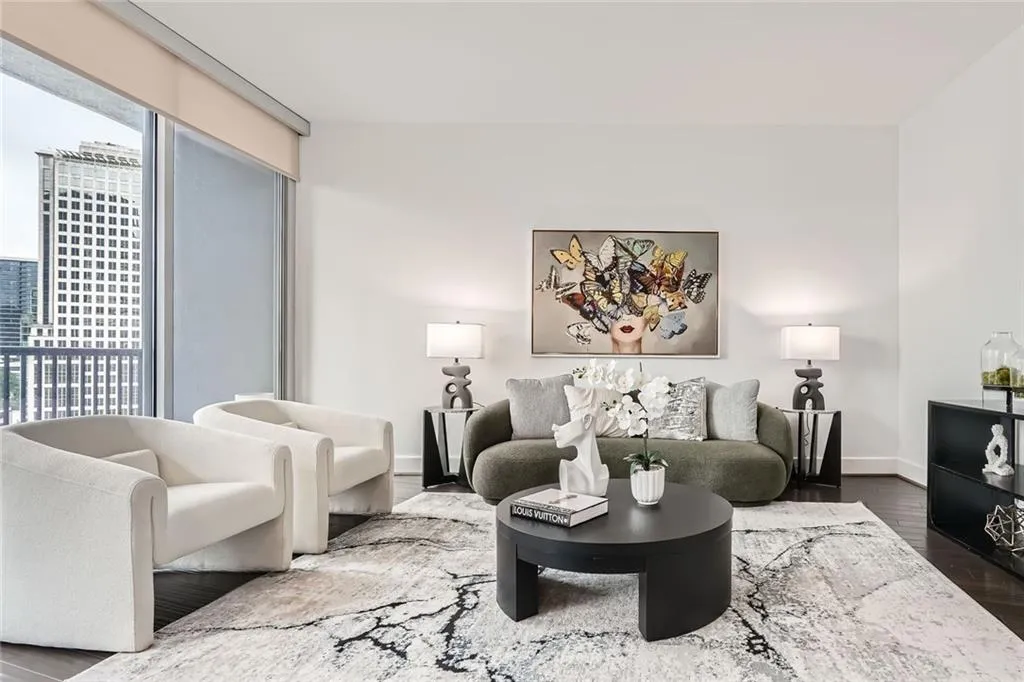 1080 Peachtree Street Ne Unit 1309, Atlanta, Georgia 30309, 2 Bedrooms Bedrooms, ,2 BathroomsBathrooms,Residential,For Sale,1080 Peachtree Street Ne Unit 1309,7563924