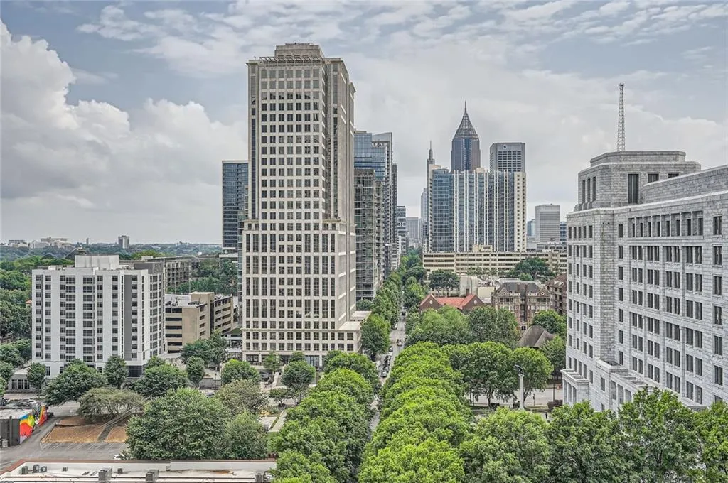 1080 Peachtree Street Ne Unit 1309, Atlanta, Georgia 30309, 2 Bedrooms Bedrooms, ,2 BathroomsBathrooms,Residential,For Sale,1080 Peachtree Street Ne Unit 1309,7563924