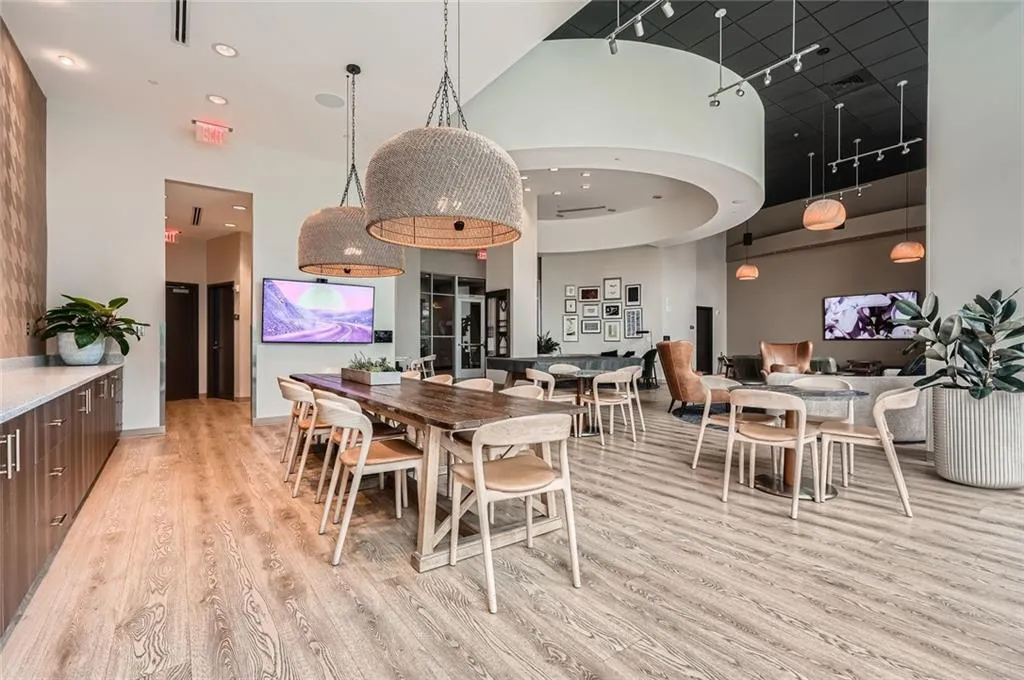 1080 Peachtree Street Ne Unit 1309, Atlanta, Georgia 30309, 2 Bedrooms Bedrooms, ,2 BathroomsBathrooms,Residential,For Sale,1080 Peachtree Street Ne Unit 1309,7563924