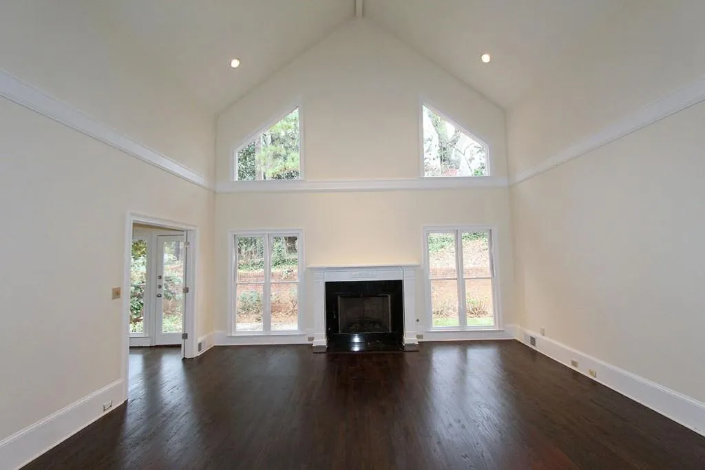 100 Grosvenor Place, Sandy Springs, Georgia 30328, 4 Bedrooms Bedrooms, ,2 BathroomsBathrooms,Residential,Sold,100 Grosvenor Place,5623559