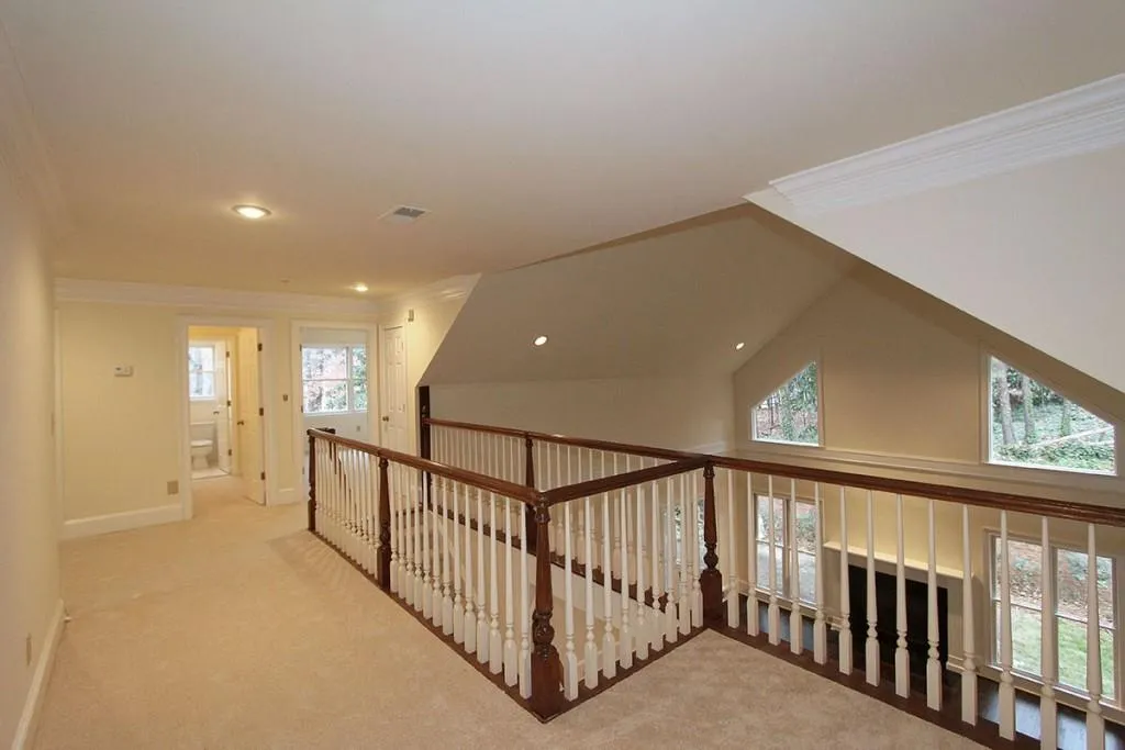 100 Grosvenor Place, Sandy Springs, Georgia 30328, 4 Bedrooms Bedrooms, ,2 BathroomsBathrooms,Residential,Sold,100 Grosvenor Place,5623559
