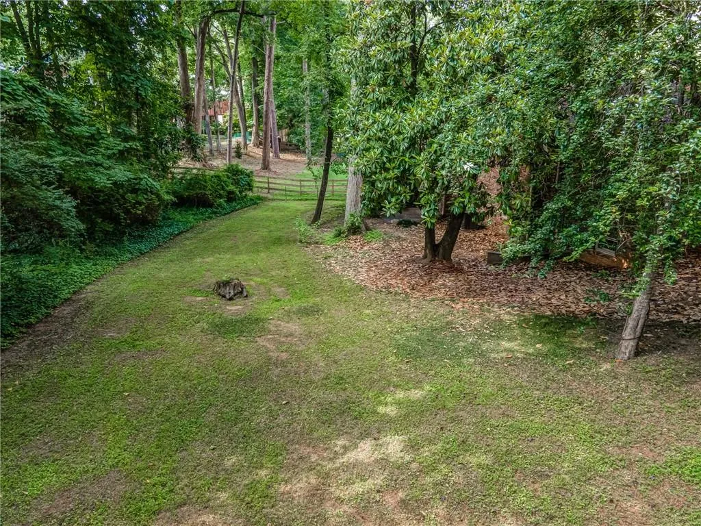6476 Whispering Trail, Sandy Springs, Georgia 30328, 4 Bedrooms Bedrooms, ,3 BathroomsBathrooms,Residential,Sold,6476 Whispering Trail,7066130