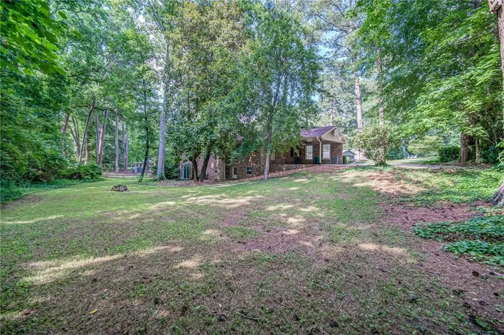 6476 Whispering Trail, Sandy Springs, Georgia 30328, 4 Bedrooms Bedrooms, ,3 BathroomsBathrooms,Residential,Sold,6476 Whispering Trail,7066130